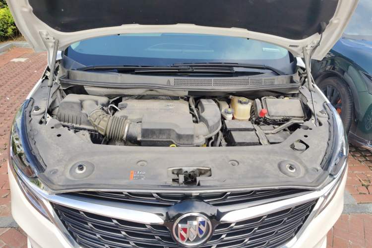 Used Buick GL8 2022 ES Landtrek 653T Comfort Edition Engine Bay