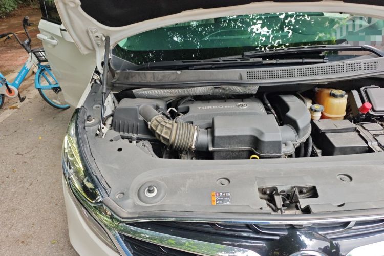 Used Buick GL8 2022 ES Landtrek 653T Comfort Edition Engine Bay Right