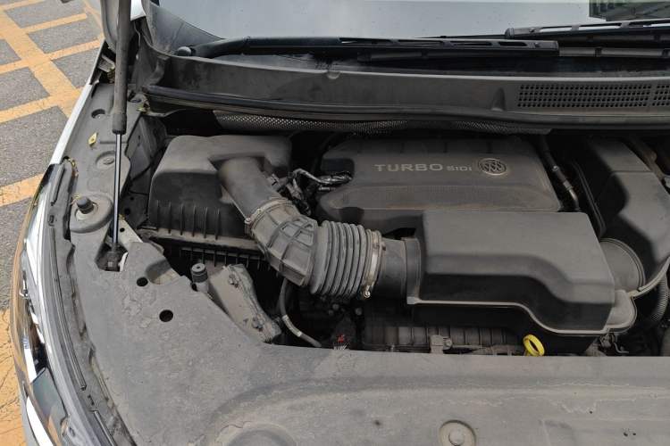 Used Buick GL8 2022 ES Landtrek 653T Comfort Edition Engine Bay Right
