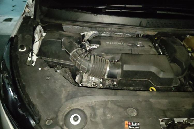 Used Buick GL8 2022 ES Landtrek 653T Luxury Edition Engine Bay Right