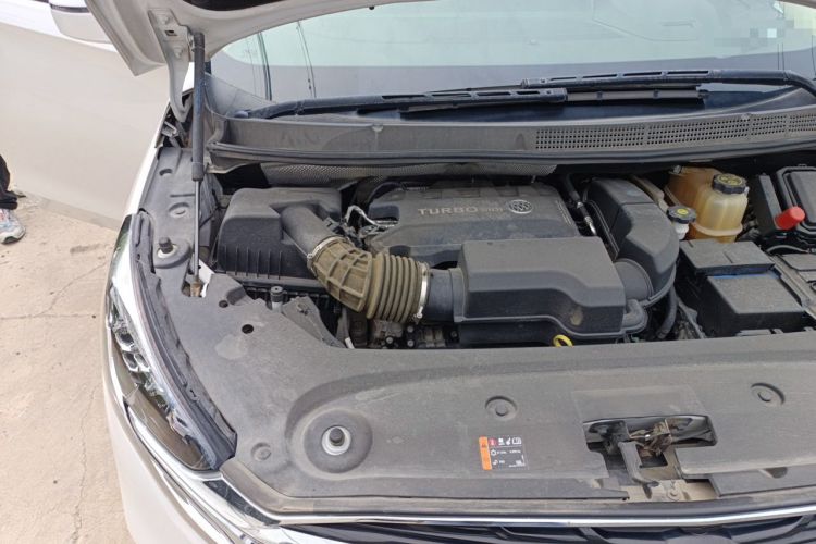 Used Buick GL8 2022 ES Land Cruiser 653T Smart Luxury Model Engine Bay Right