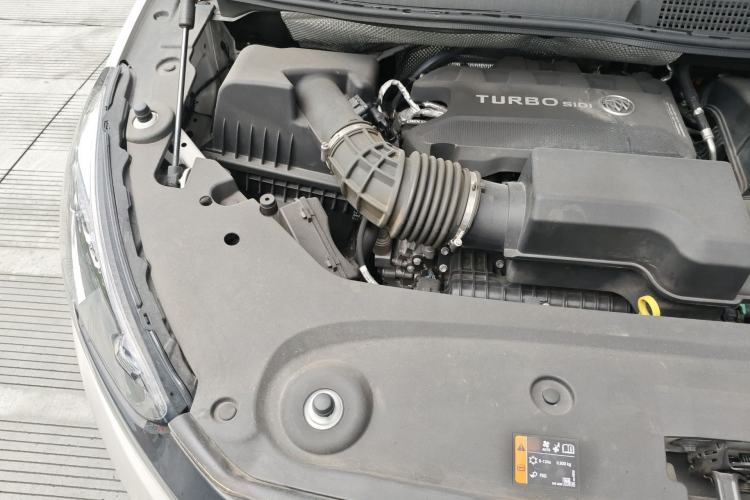 Used Buick GL8 2022 ES Landtrek 653T Luxury Edition Engine Bay Right