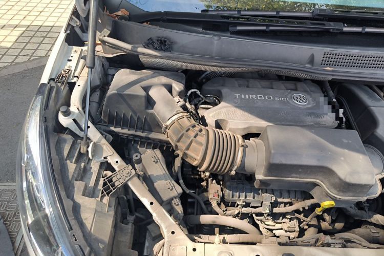 Used Buick GL8 2022 ES Landtrek 653T Comfort Edition Engine Bay Right