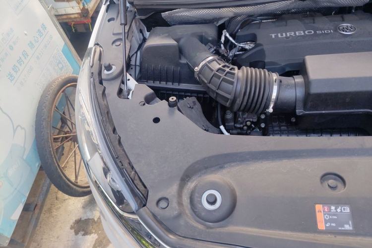 Used Buick GL8 2022 ES Landtrek 653T Comfort Edition Engine Bay Right