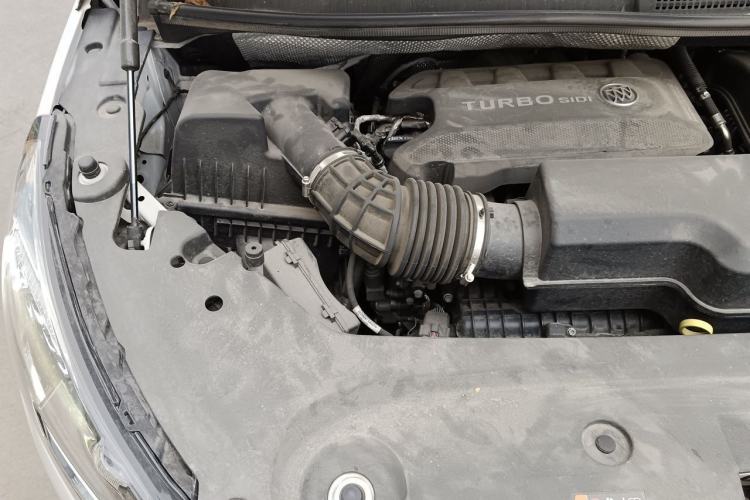 Used Buick GL8 2022 ES Landtrek 653T Luxury Edition Engine Bay Right