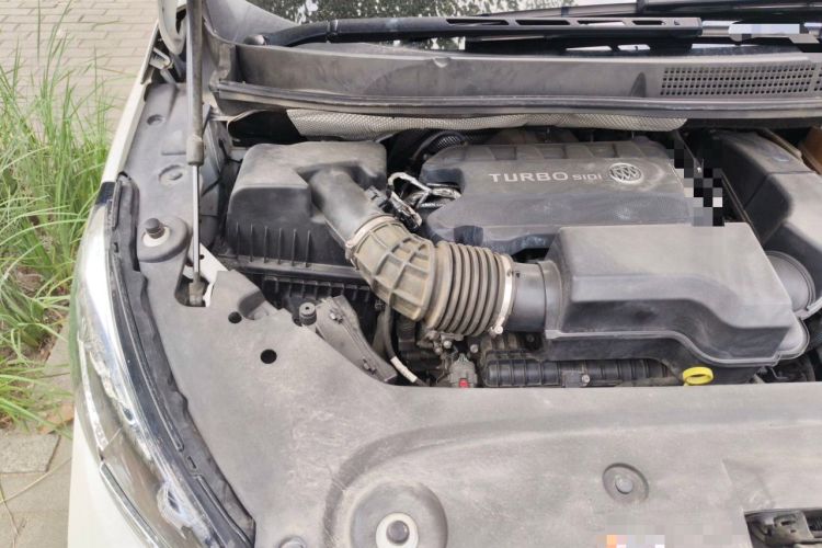Used Buick GL8 2022 ES Landtrek 653T Comfort Edition Engine Bay Right