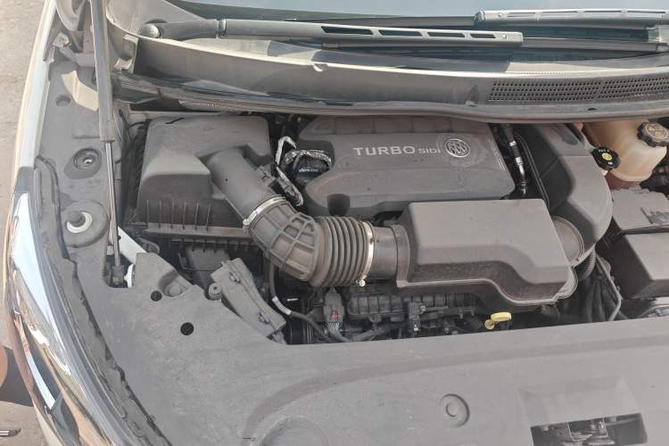Used Buick GL8 2022 ES Landtrek 653T Comfort Edition Engine Bay Right