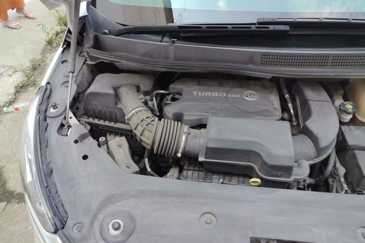 Used Buick GL8 2022 ES Landtrek 653T Comfort Edition Engine Bay Right