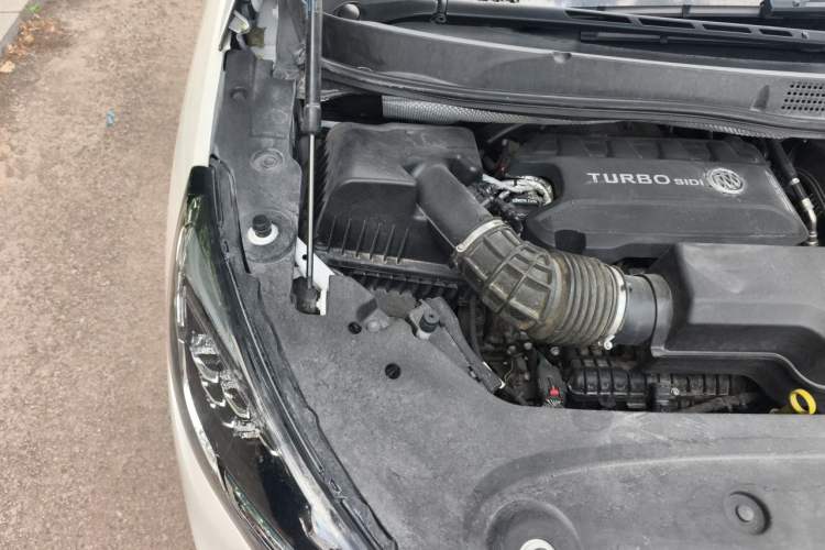 Used Buick GL8 2022 ES Landtrek 653T Luxury Edition Engine Bay Right