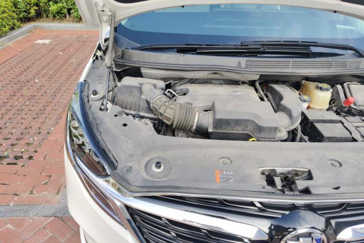 Used Buick GL8 2022 ES Landtrek 653T Comfort Edition Engine Bay Right