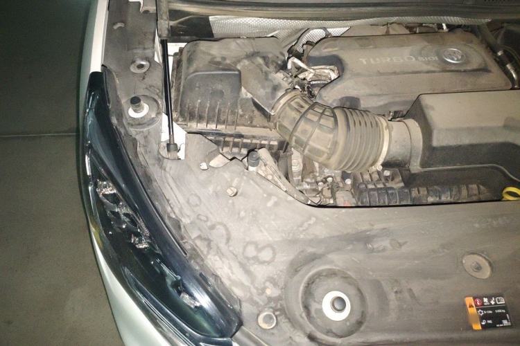 Used Buick GL8 2022 ES Landtrek 653T Comfort Edition Engine Bay Right