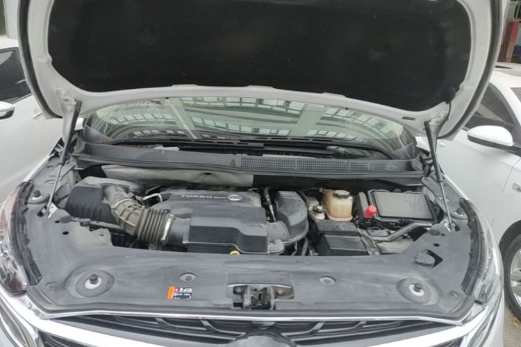 Used Buick GL8 2022 ES Landtrek 653T Luxury Edition Engine Bay