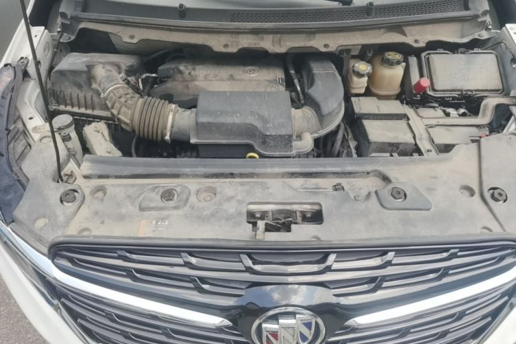 Used Buick GL8 2022 Land Cruiser Executive Class 652T Comfort Model Engine Bay
