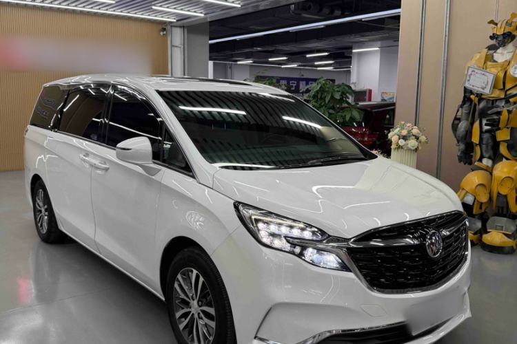 Used Buick GL8 2022 ES Landtrek 653T Comfort Edition Exterior 2