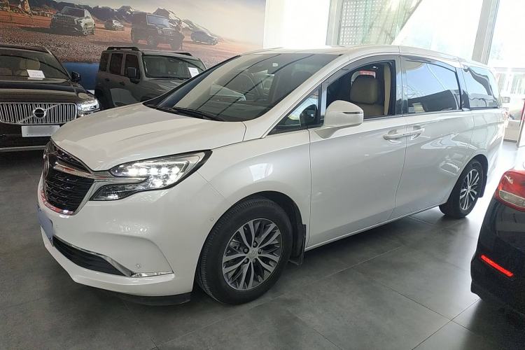 Used Buick GL8 2022 ES Landtrek 653T Luxury Edition Exterior 2
