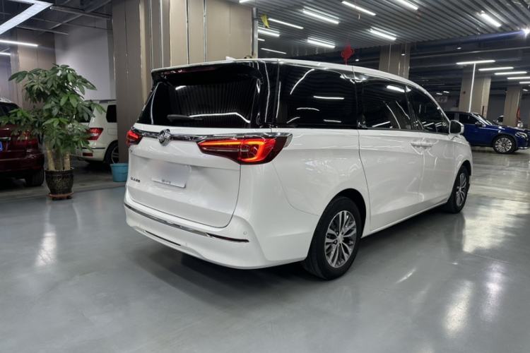Used Buick GL8 2022 ES Landtrek 653T Comfort Edition Exterior 2