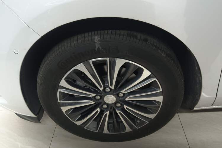Used Buick GL8 2022 ES Land Cruiser 653T Luxury Model Exterior 4