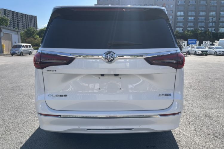 Used Buick GL8 2022 ES Landtrek 653T Flagship Model Exterior 4