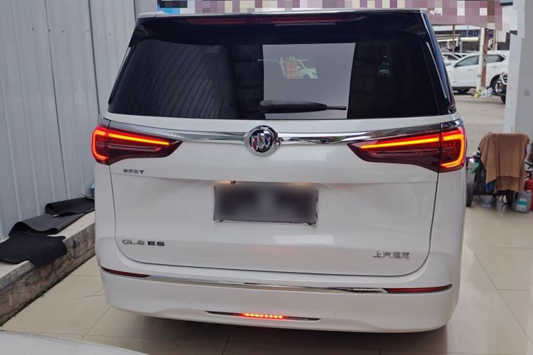 Used Buick GL8 2022 ES Landtrek 653T Comfort Edition Exterior 4
