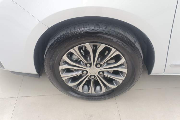 Used Buick GL8 2022 Land Business Class 652T Luxury Model Exterior 4