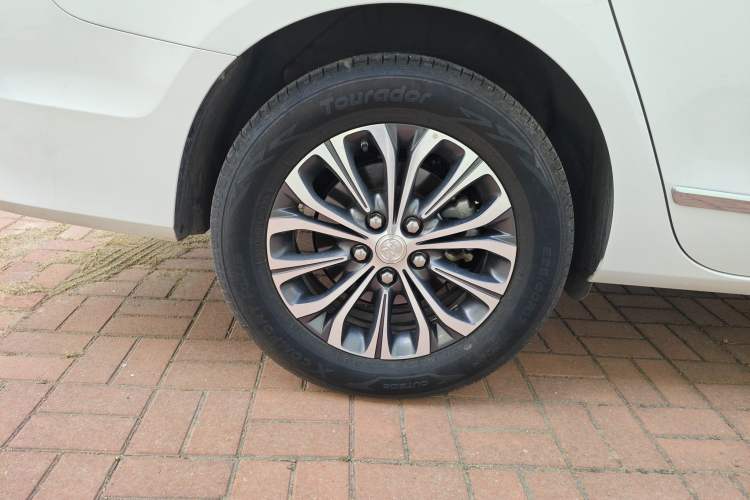 Used Buick GL8 2022 Land Business Class 652T Luxury Model Exterior 5