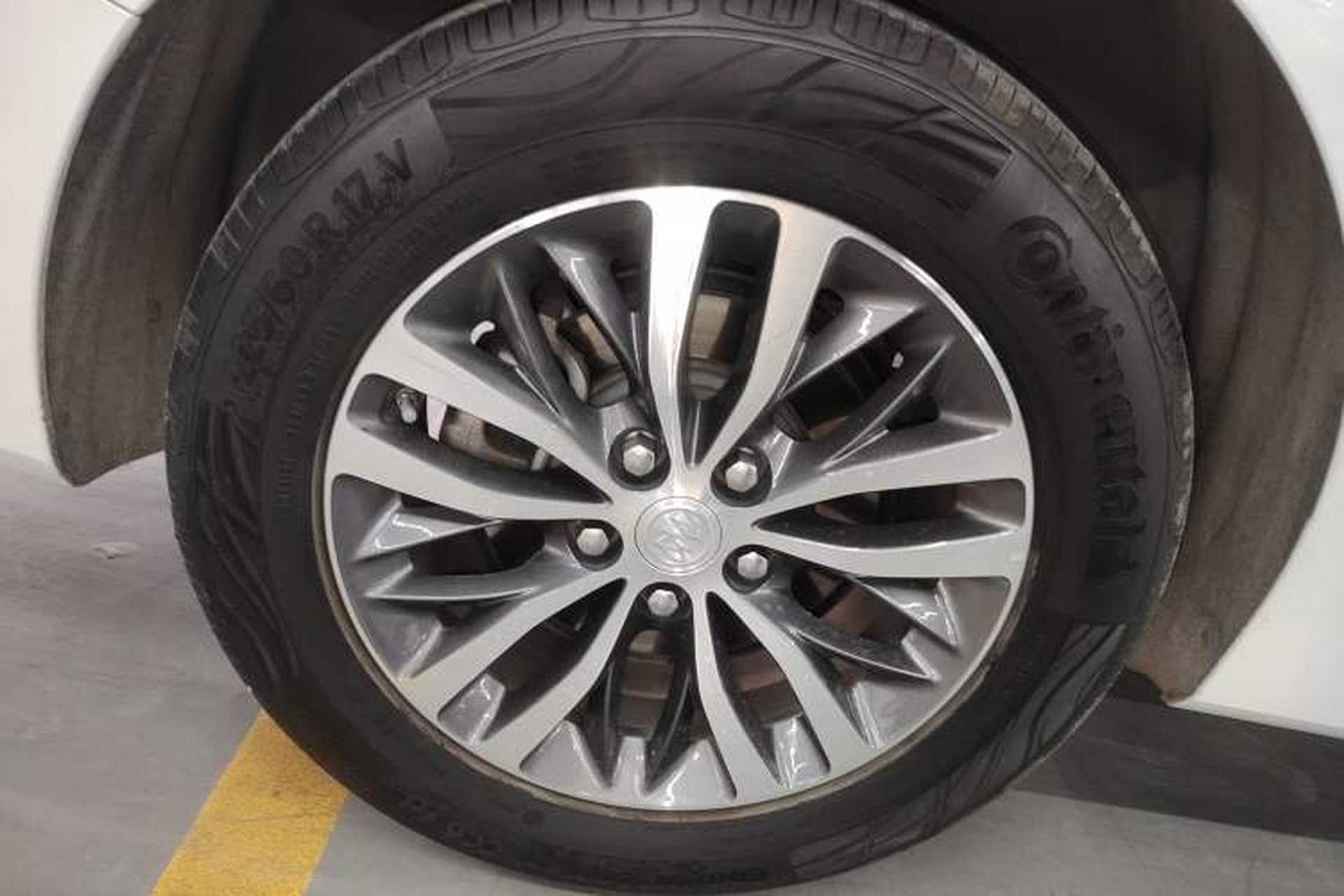 Used Buick GL8 2022 ES Landtrek 653T Luxury Edition Exterior 5