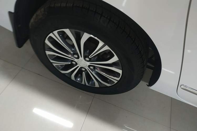 Used Buick GL8 2022 Land Business Class 652T Luxury Model Exterior 5