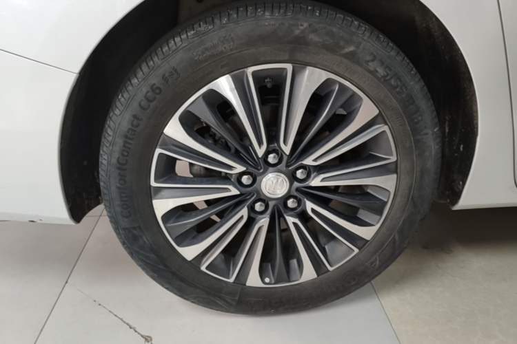 Used Buick GL8 2022 ES Land Cruiser 653T Luxury Model Exterior 5