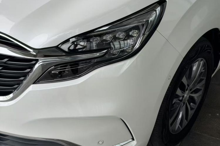 Used Buick GL8 2022 ES Landtrek 653T Luxury Edition Exterior 6