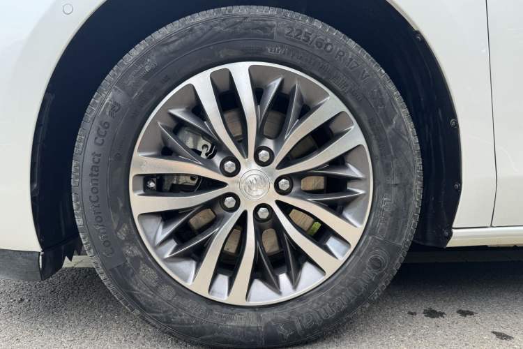 Used Buick GL8 2022 ES Landtrek 653T Luxury Edition Exterior 8