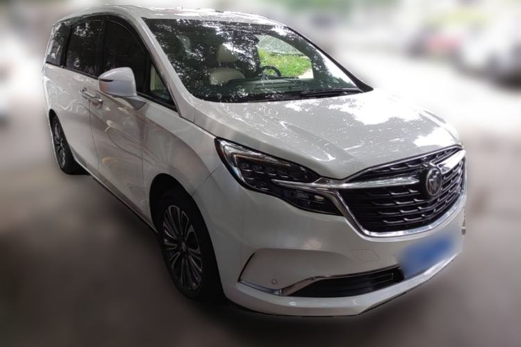 Used Buick GL8 2022 ES Landtrek 653T Comfort Edition Front Right 45 Deg