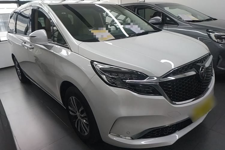 Used Buick GL8 2022 ES Landtrek 653T Luxury Edition Front Right 45 Deg