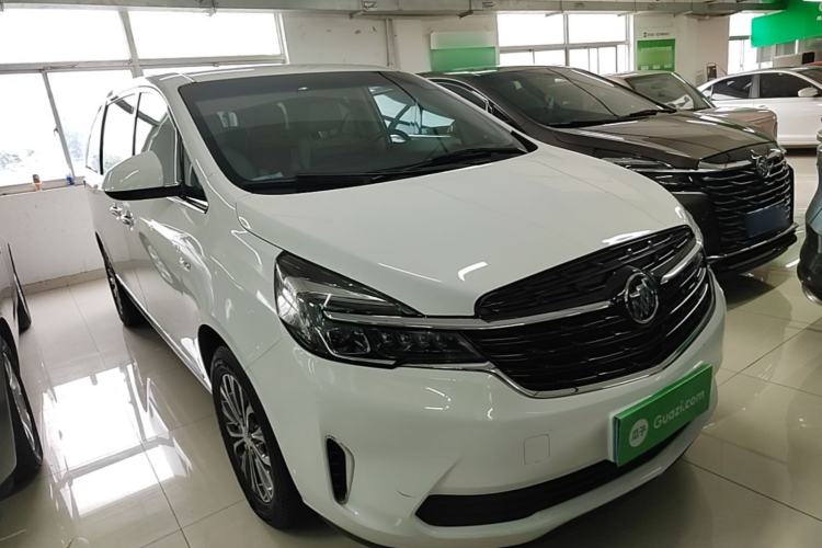 Used Buick GL8 2022 Land Business Class 652T Luxury Model Front Right 45 Deg