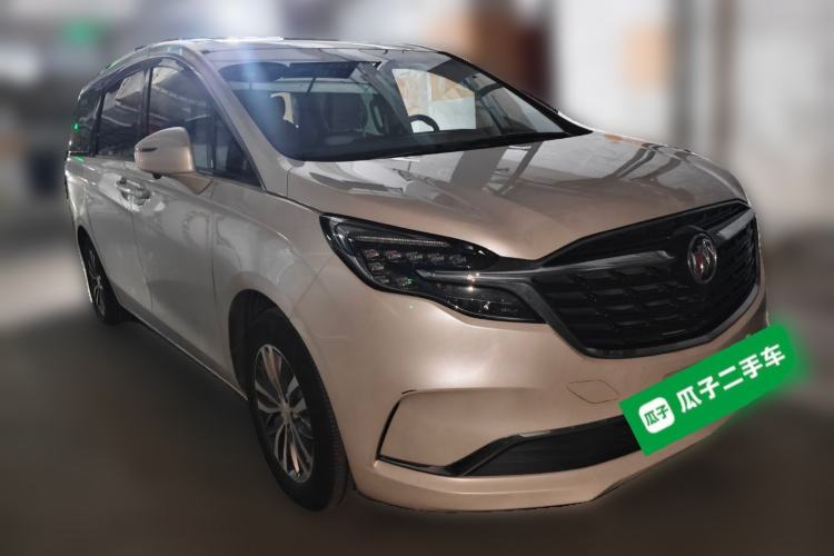 Used Buick GL8 2022 ES Landtrek 653T Comfort Edition Front Right 45 Deg