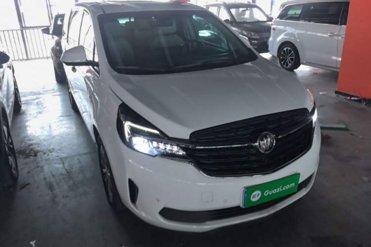 Used Buick GL8 2022 Land Executive Class 652T Prestige Model Front Right 45 Deg