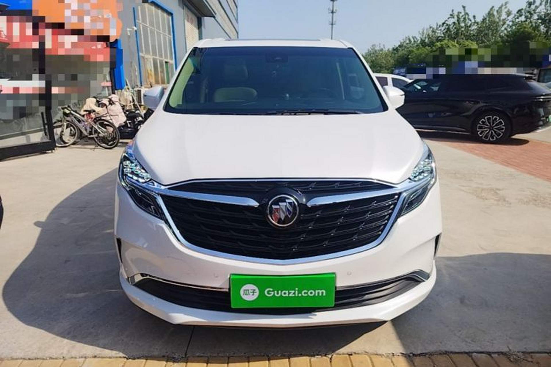 Used Buick GL8 2022 ES Landtrek 653T Luxury Edition Front