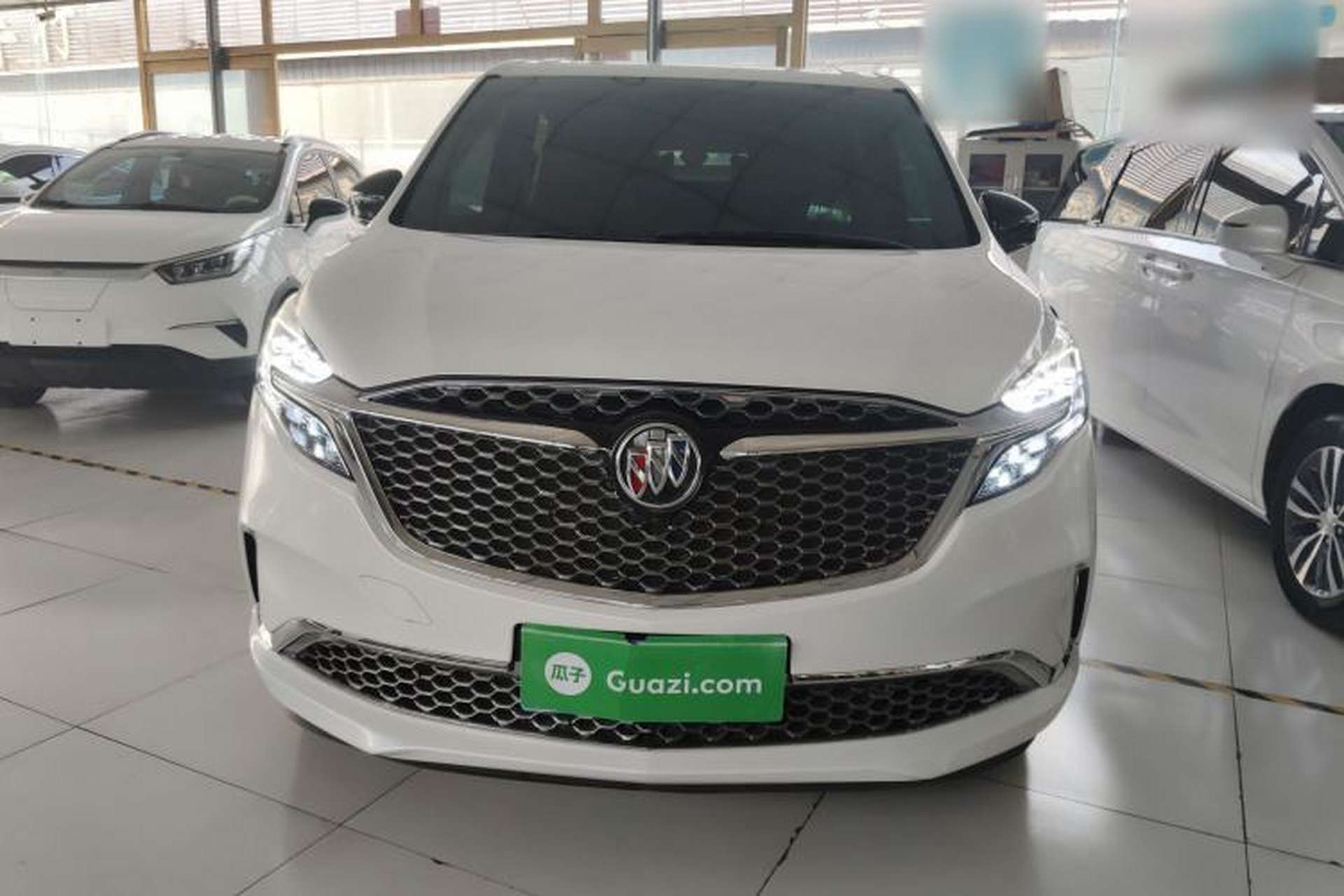 Used Buick GL8 2022 ES Landtrek 653T Comfort Edition Front