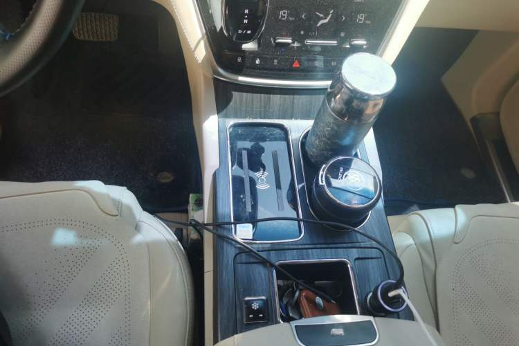 Used Buick GL8 2022 ES Land Cruiser 653T Luxury Model Gear Lever