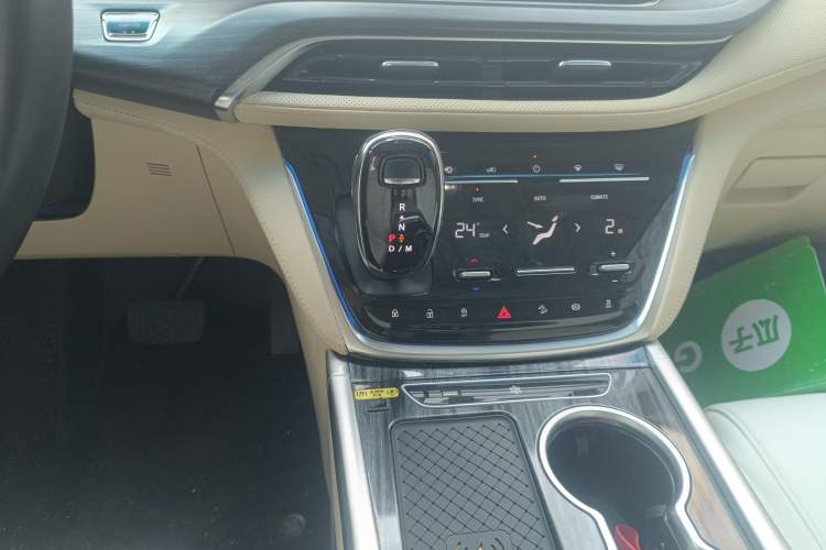 Used Buick GL8 2022 ES Landtrek 653T Luxury Edition Gear Lever