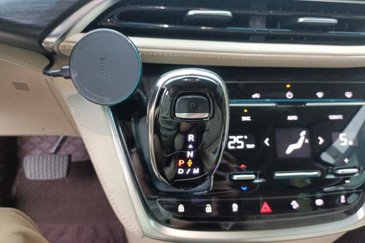 Used Buick GL8 2022 ES Landtrek 653T Luxury Edition Gear Lever