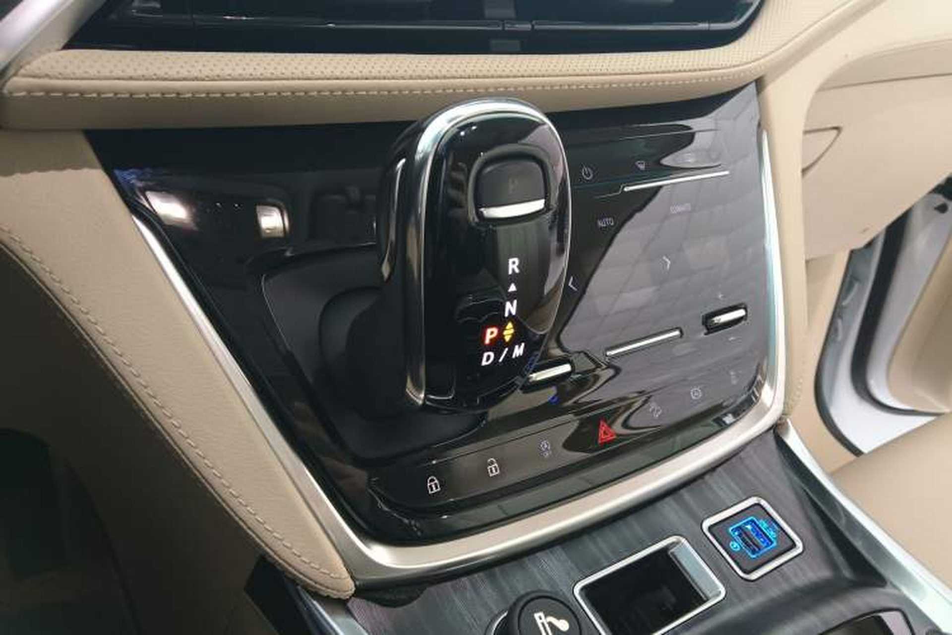 Used Buick GL8 2022 ES Landtrek 653T Luxury Edition Gear Lever