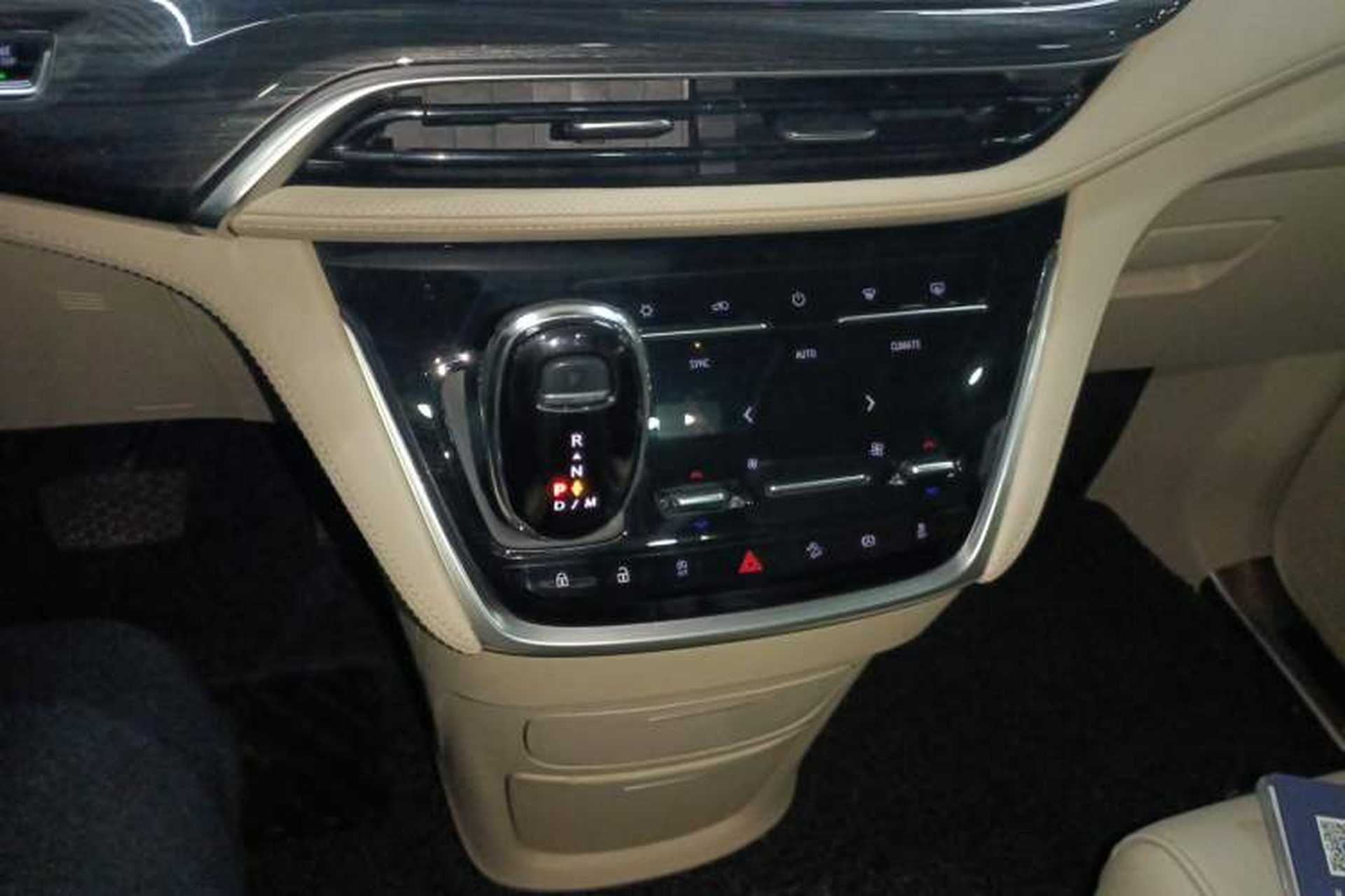 Used Buick GL8 2022 ES Land Cruiser 653T Luxury Model Gear Lever