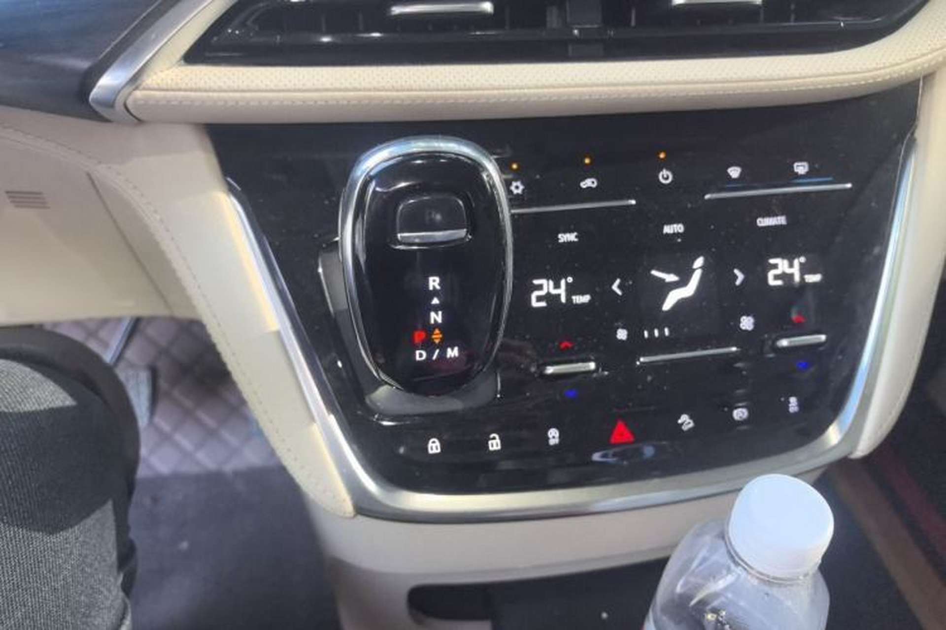 Used Buick GL8 2022 ES Land Cruiser 653T Luxury Model Gear Lever