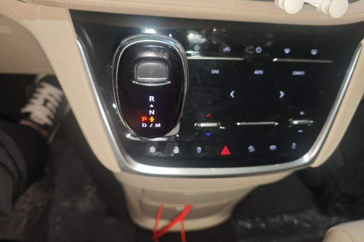 Used Buick GL8 2022 ES Landtrek 653T Luxury Edition Gear Lever