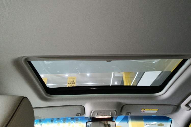 Used Buick GL8 2022 Land Business Class 652T Luxury Model Headliner