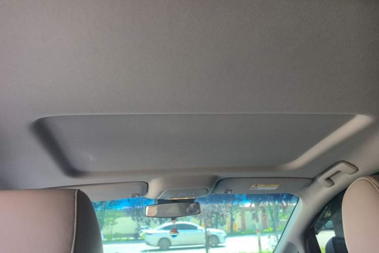 Used Buick GL8 2022 Land Cruiser Executive Class 652T Comfort Model Headliner