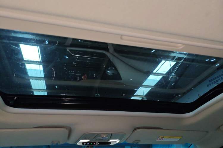 Used Buick GL8 2022 ES Landtrek 653T Comfort Edition Headliner