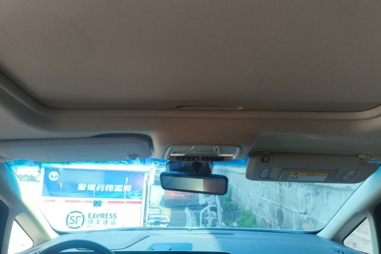 Used Buick GL8 2022 ES Landtrek 653T Luxury Edition Headliner