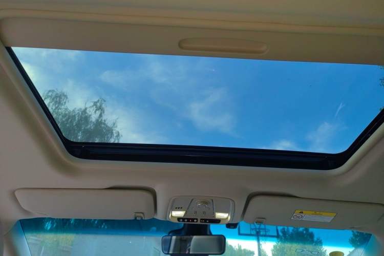 Used Buick GL8 2022 ES Land Cruiser 653T Luxury Model Headliner
