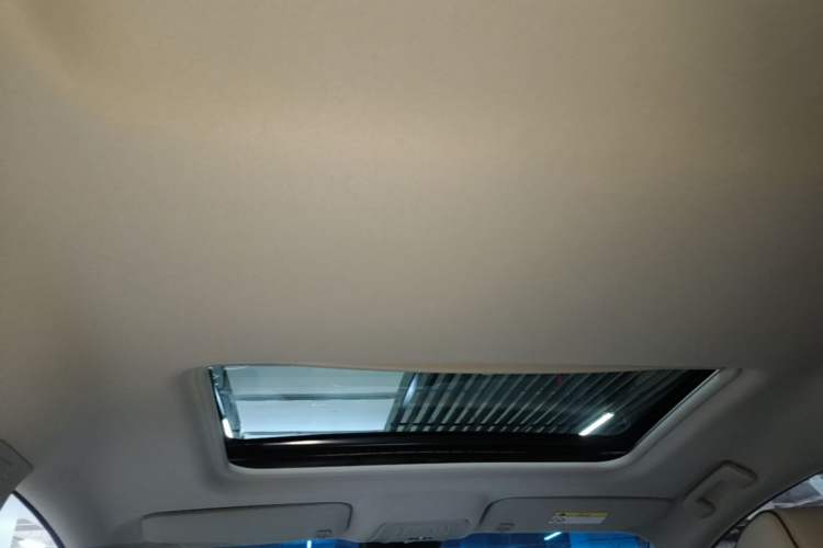 Used Buick GL8 2022 Land Business Class 652T Luxury Model Headliner